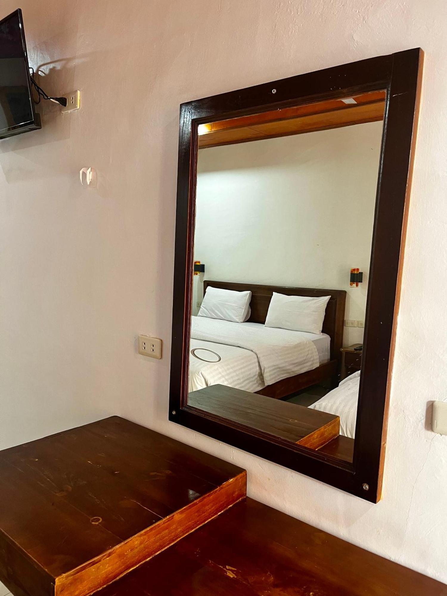 Gokhon Guest House Tuk Tuk Exterior photo